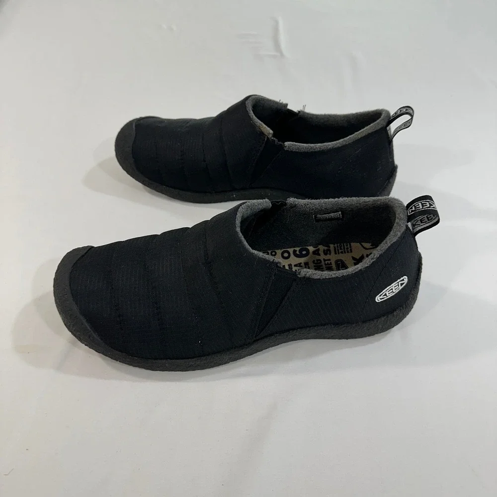 KEEN Howser II Mens 10 Black Quilted Nylon Fleece Lined Slip On Slipper Shoes